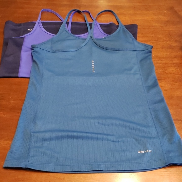 🚫SOLD🚫   Nike Activewear Tops Bundle XS - Picture 2 of 3